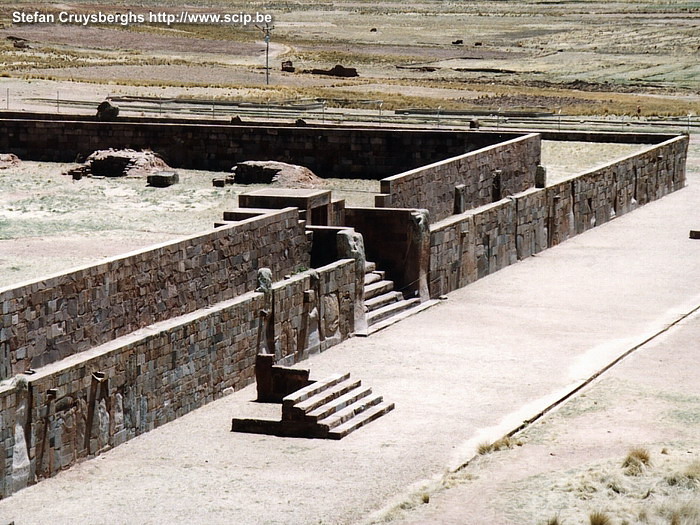 Tiwanaku - Kalasasay Tiwanaku or Tiahuanaco are ruins of a mysterious pre Inca civilization of between 900 and 1200 AD. The Kalasasaya is the most important temple. Stefan Cruysberghs